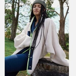 FREE PEOPLE Hit The Slopes Fleece Shawl Jecket
